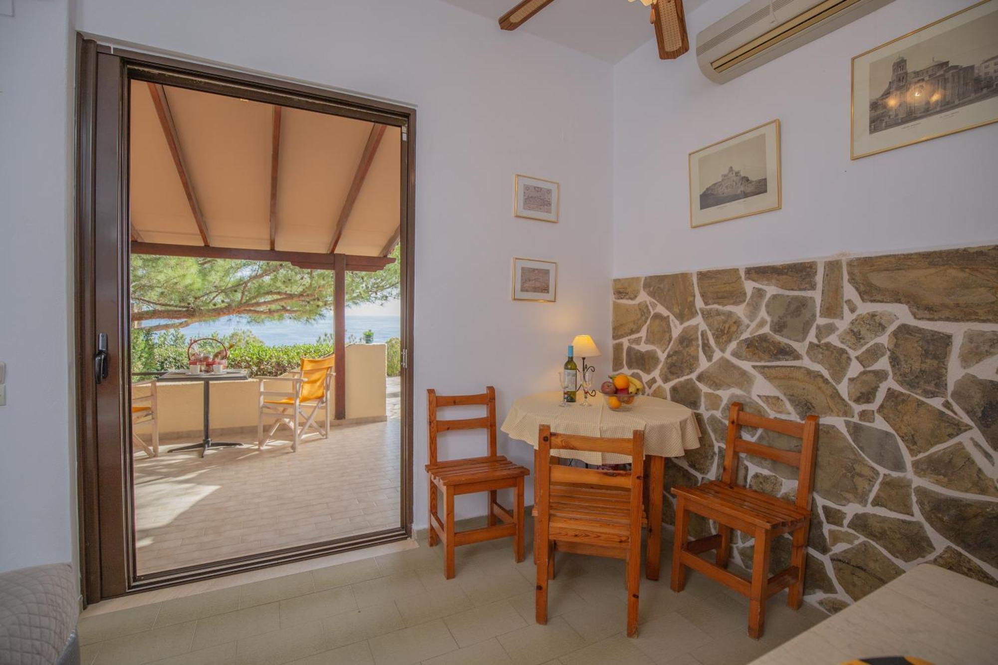 Ferma Solaris Apartments Agia Fotia  Ngoại thất bức ảnh